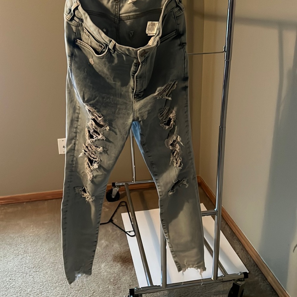 Acid wash jeans